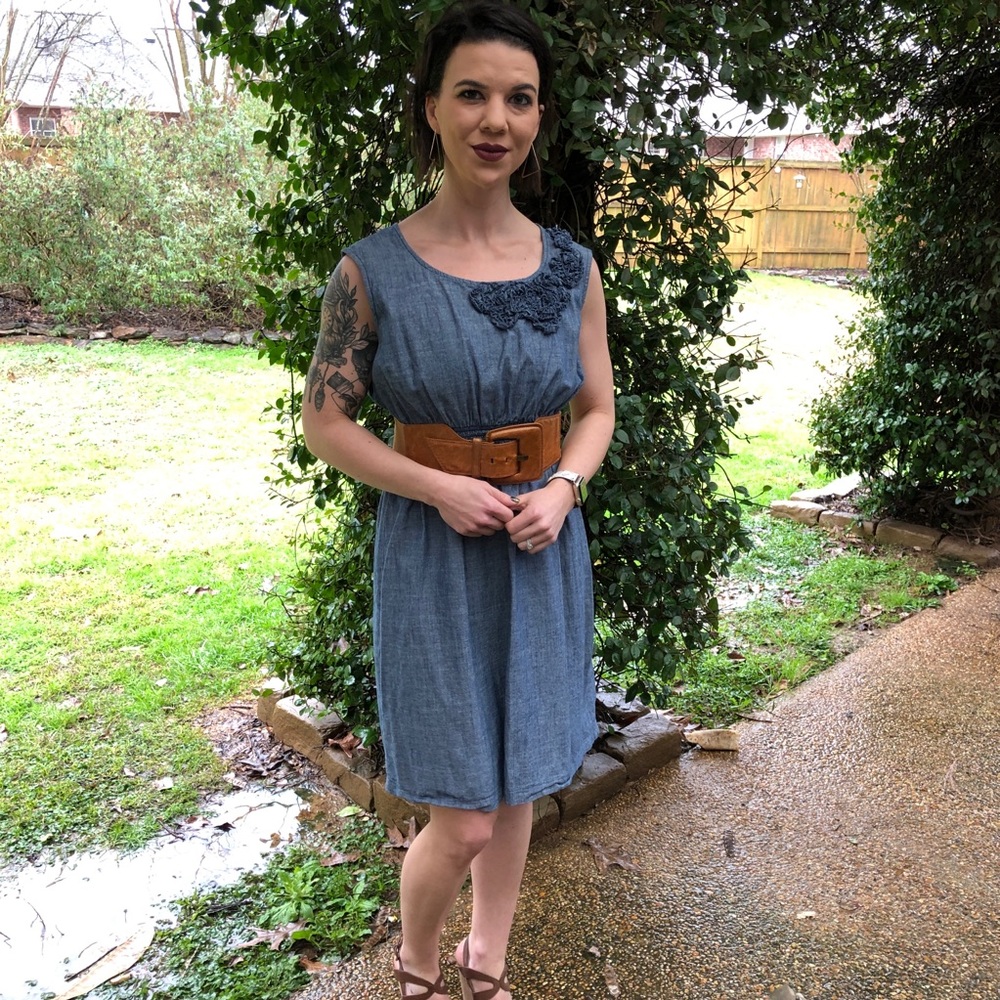 Sleeveless denim dress